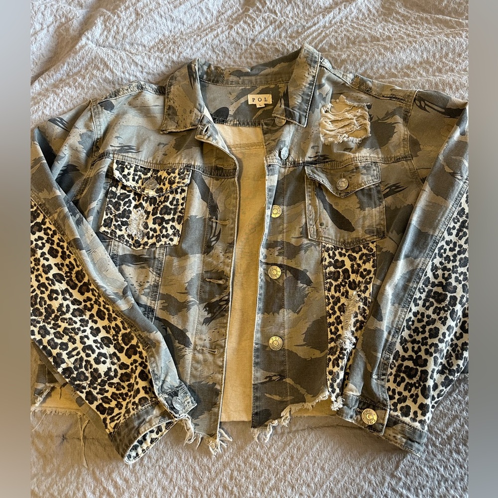 Women’s POL jacket size large.